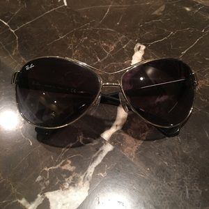 Ladies Rayban Aviator Sunglasses